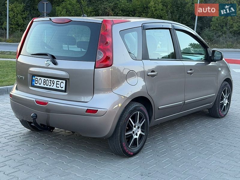 Хэтчбек Nissan Note 2008 в Тернополе
