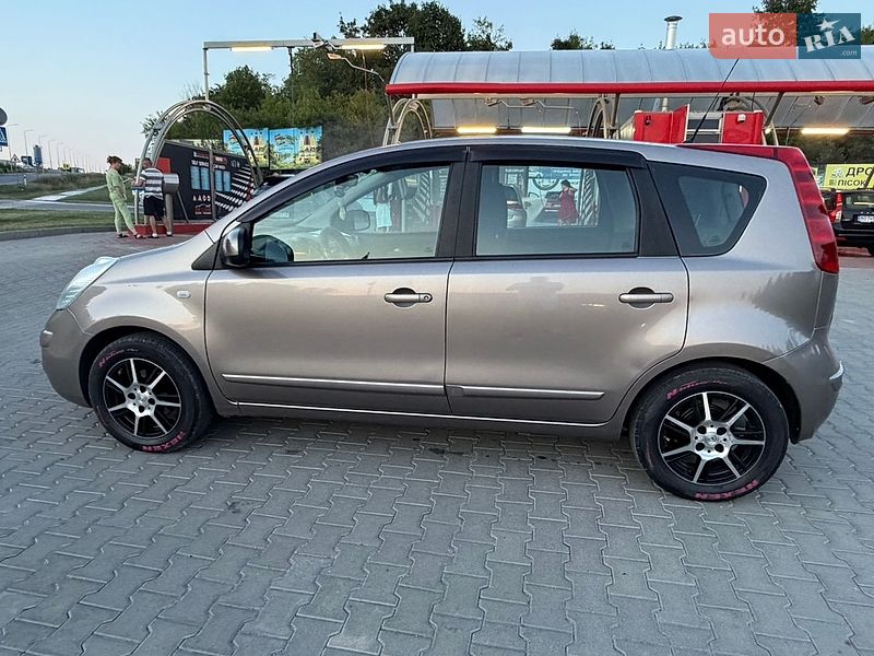 Хэтчбек Nissan Note 2008 в Тернополе