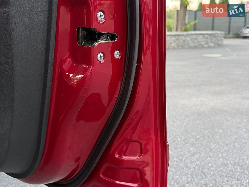 Хетчбек Nissan Note 2012 в Вінниці