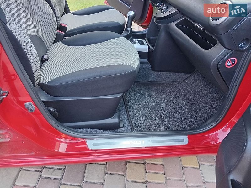 Хетчбек Nissan Note 2011 в Кременчуці