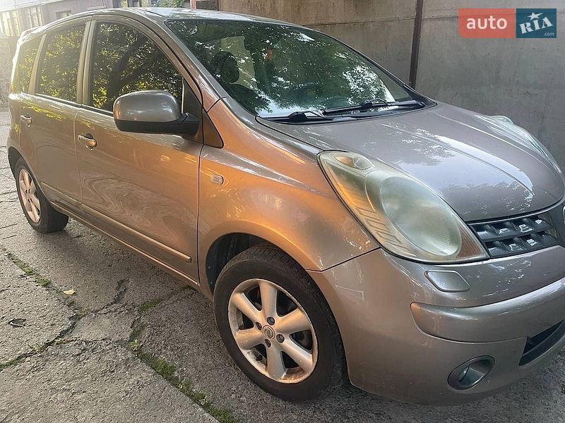 Хэтчбек Nissan Note 2007 в Львове