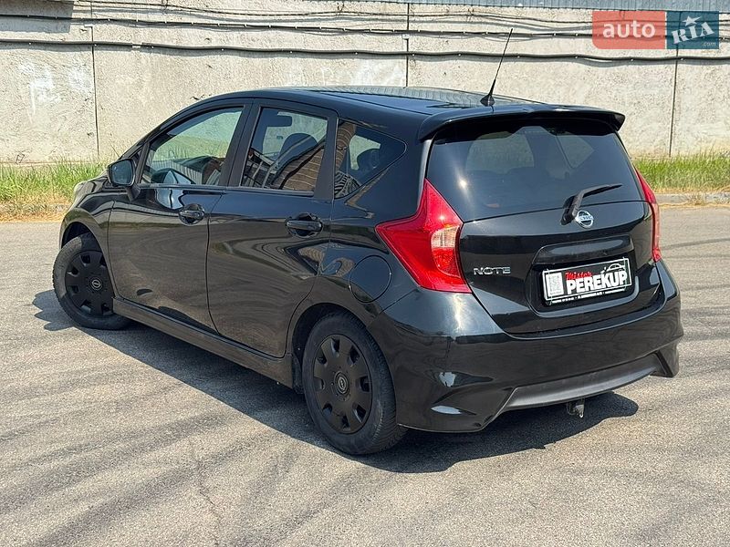 Хэтчбек Nissan Note 2015 в Киеве