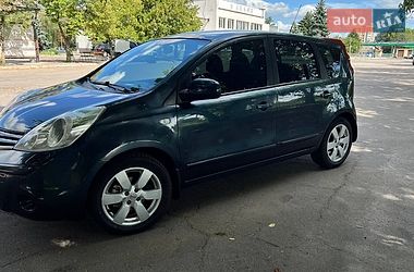 Хэтчбек Nissan Note 2012 в Лубнах