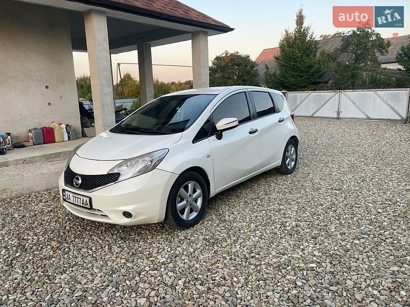Хэтчбек Nissan Note 2014 в Калуше