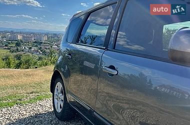 Хетчбек Nissan Note 2010 в Надвірній