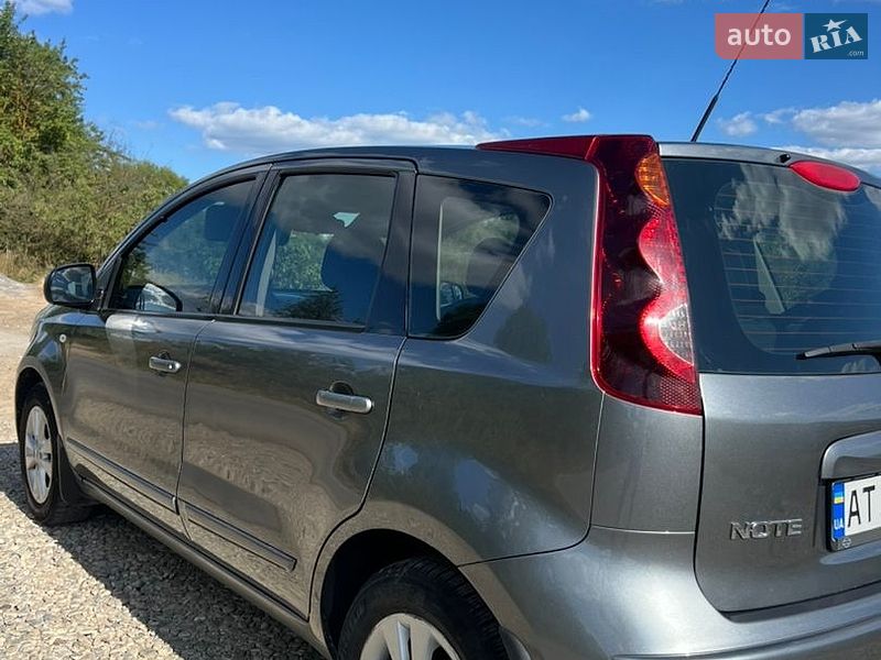 Хетчбек Nissan Note 2010 в Надвірній