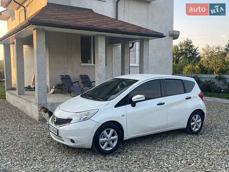 Хэтчбек Nissan Note 2014 в Калуше