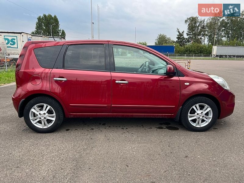 Хетчбек Nissan Note 2011 в Ковелі