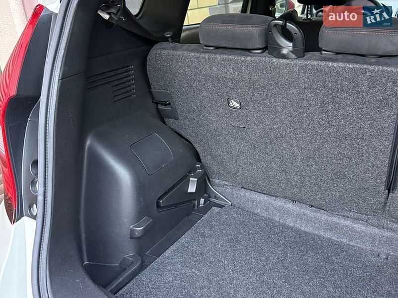 Хетчбек Nissan Note 2017 в Одесі