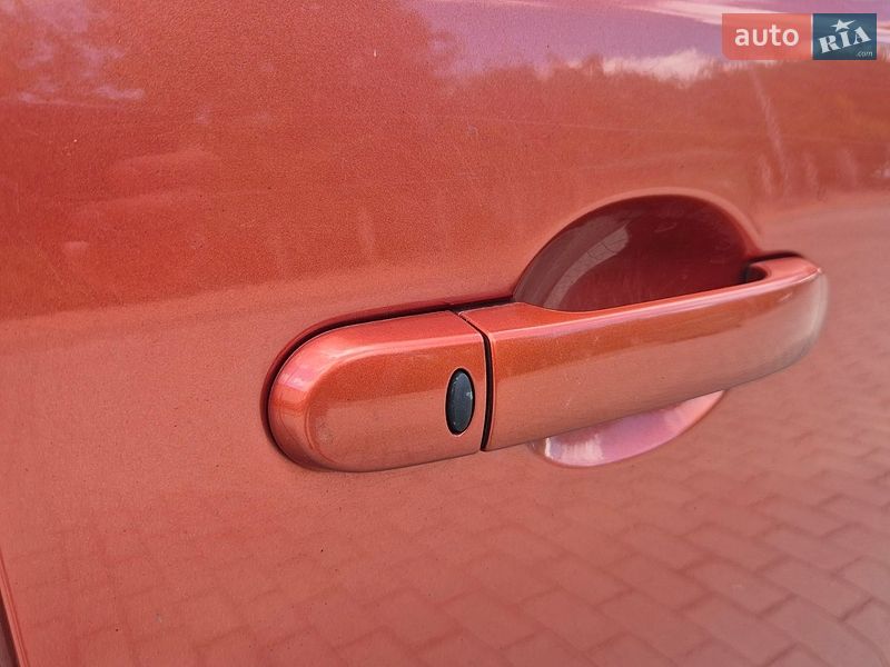 Хэтчбек Nissan Note 2007 в Житомире