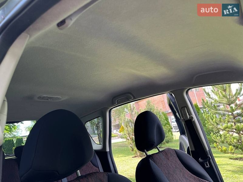 Хетчбек Nissan Note 2010 в Хмельницькому фото 41 Хетчбек Nissan Note 2010 в Хмельницькому