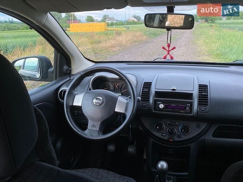 Хэтчбек Nissan Note 2007 в Горохове