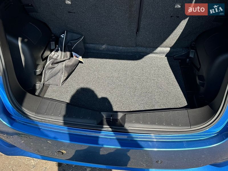 Хетчбек Nissan Note 2018 в Києві фото 8 Хетчбек Nissan Note 2018 в Києві