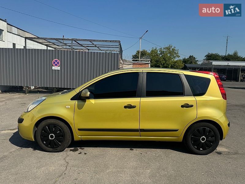Хетчбек Nissan Note 2006 в Полтаві