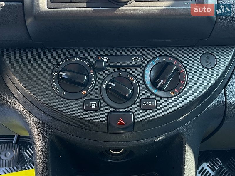 Хетчбек Nissan Note 2008 в Коломиї