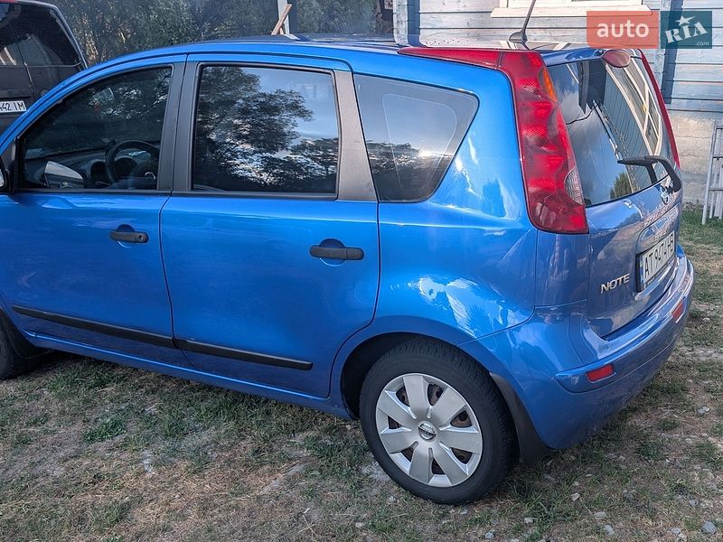 Хэтчбек Nissan Note 2008 в Надворной