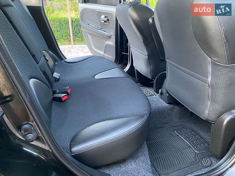 Хетчбек Nissan Note 2012 в Вінниці