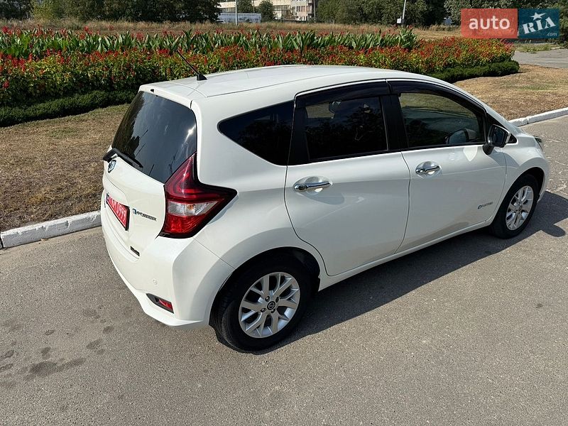 Хэтчбек Nissan Note 2018 в Киеве фото 7 Хэтчбек Nissan Note 2018 в Киеве