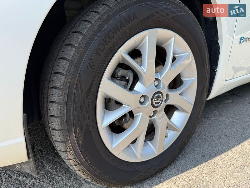 Хэтчбек Nissan Note 2018 в Киеве фото 17 Хэтчбек Nissan Note 2018 в Киеве