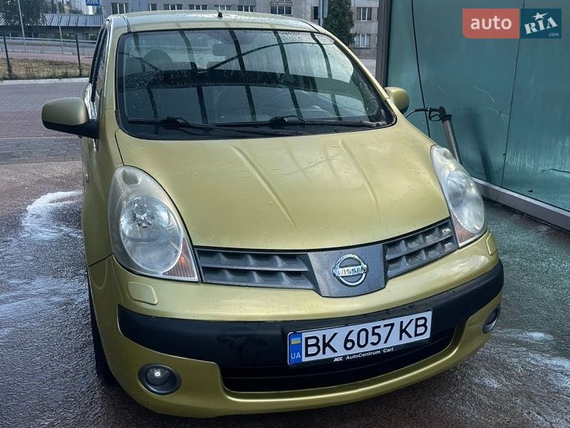 Хэтчбек Nissan Note 2007 в Киеве