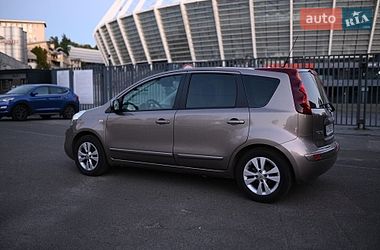 Хэтчбек Nissan Note 2010 в Киеве