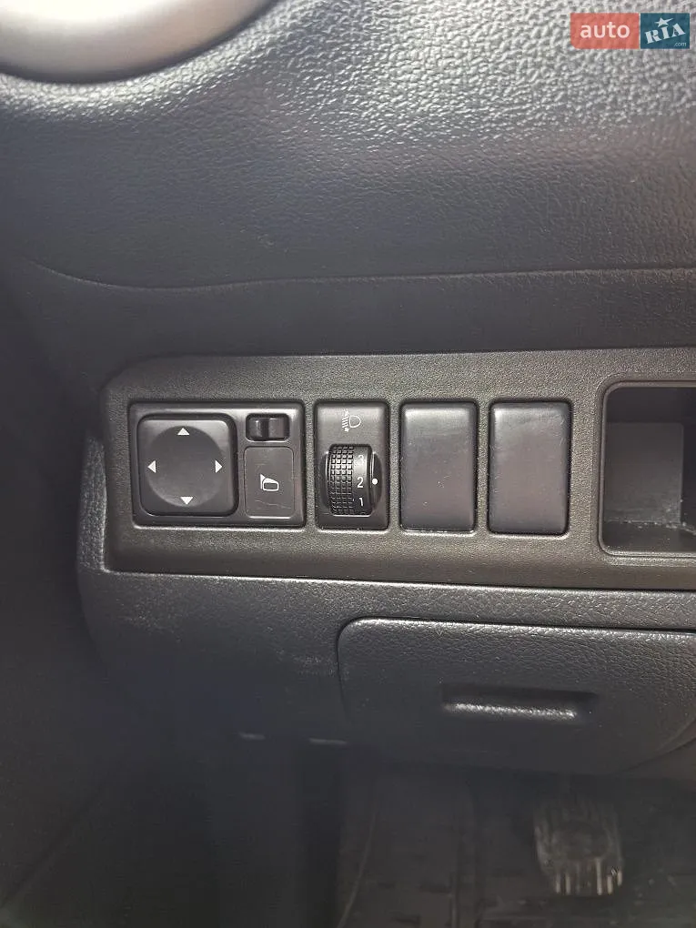 2011 Nissan Note - мініатюра 8