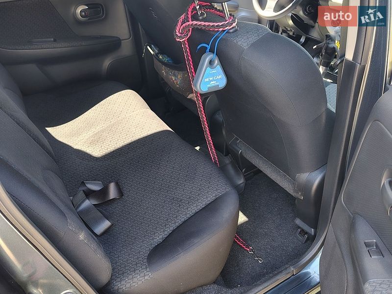 Хетчбек Nissan Note 2011 в Києві фото 5 Хетчбек Nissan Note 2011 в Києві