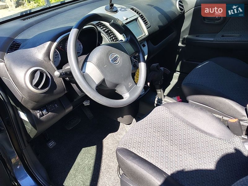 Хэтчбек Nissan Note 2011 в Киеве