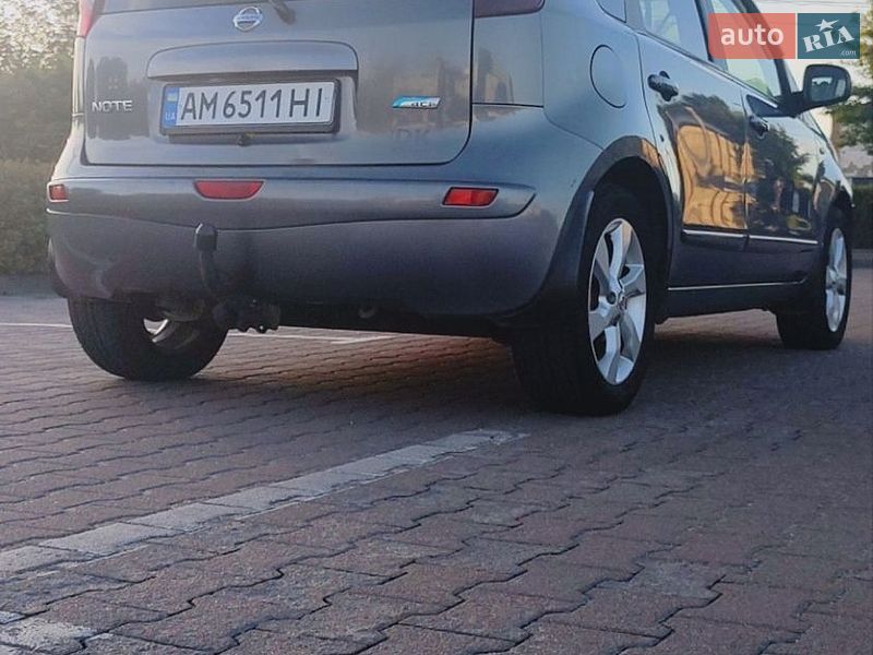 Хэтчбек Nissan Note 2009 в Житомире