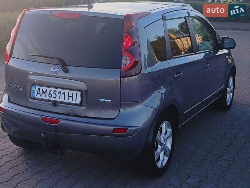 Хэтчбек Nissan Note 2009 в Житомире