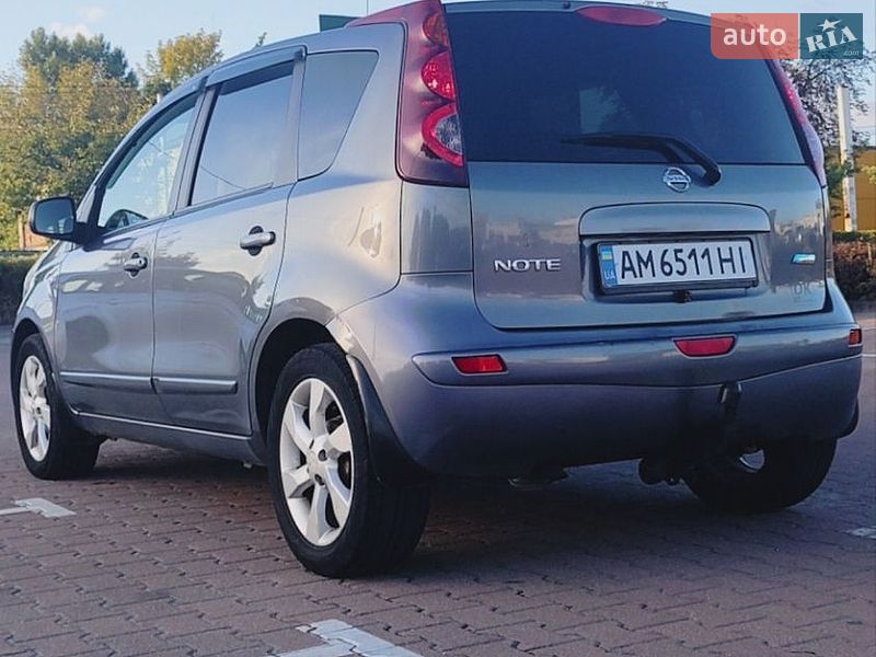 Хэтчбек Nissan Note 2009 в Житомире