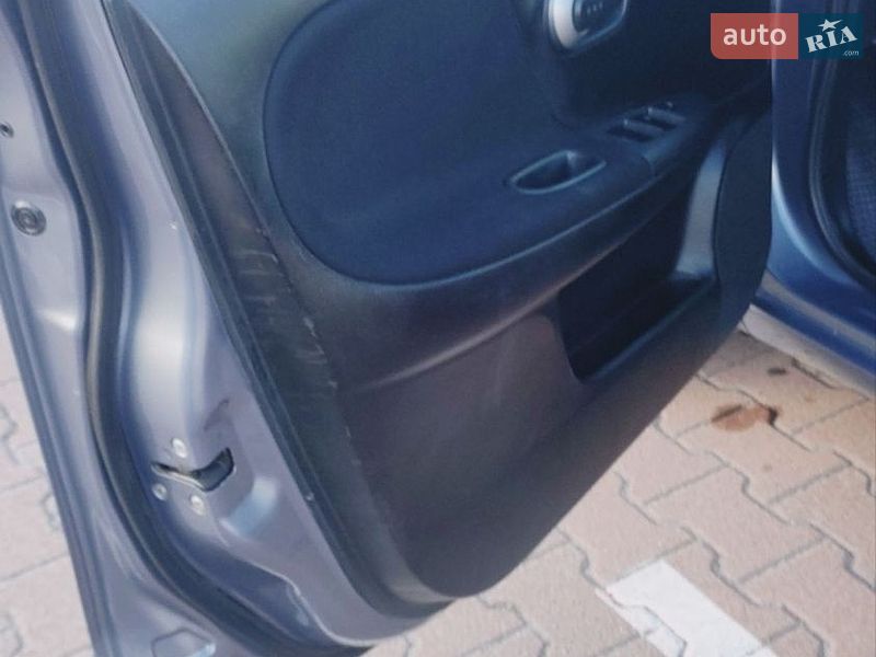 Хэтчбек Nissan Note 2009 в Житомире