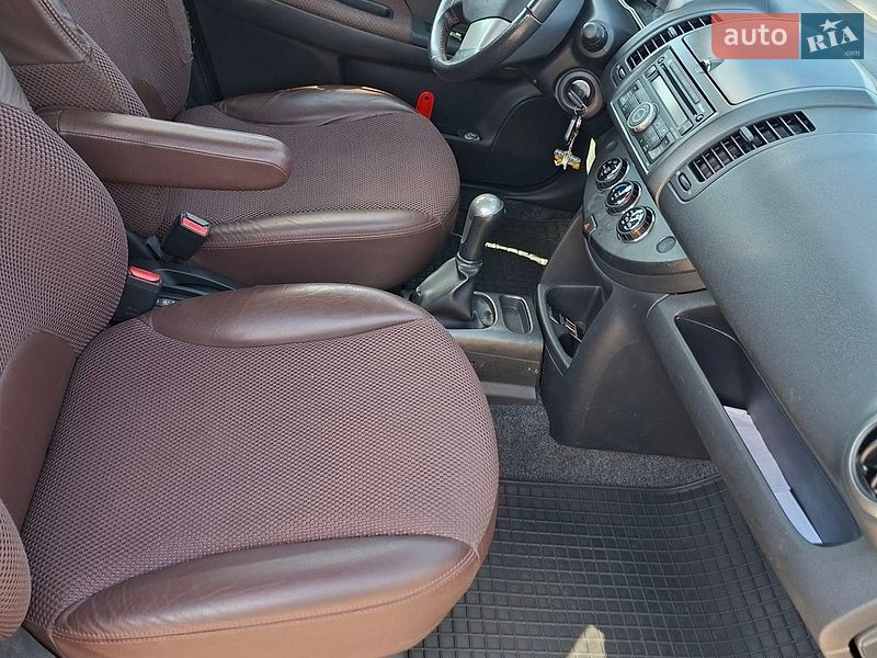 Хетчбек Nissan Note 2008 в Кагарлику фото 77 Хетчбек Nissan Note 2008 в Кагарлику