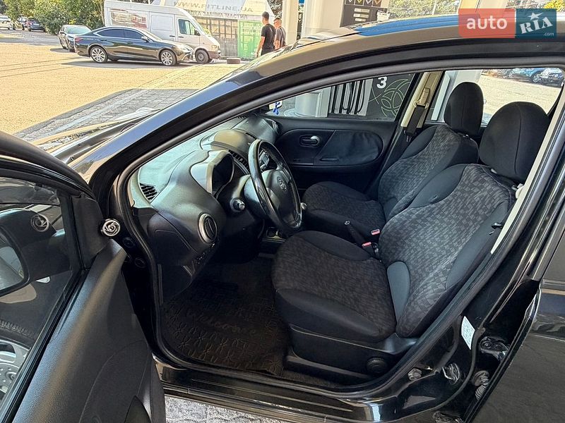 Хэтчбек Nissan Note 2008 в Одессе