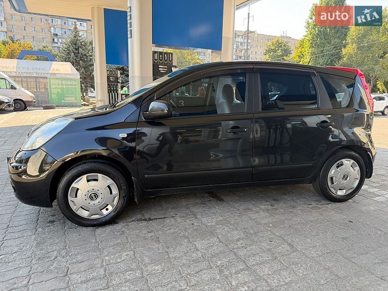 Хэтчбек Nissan Note 2008 в Одессе