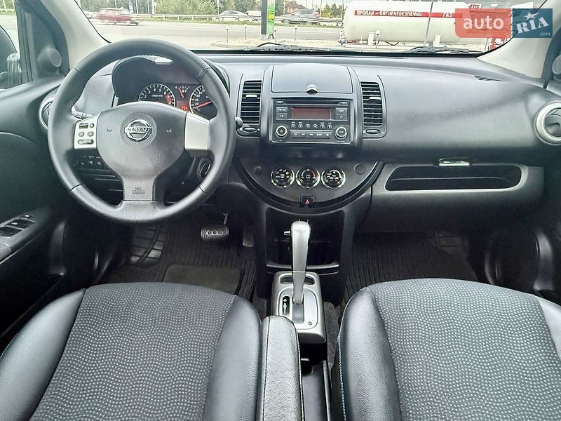 Хэтчбек Nissan Note 2012 в Днепре