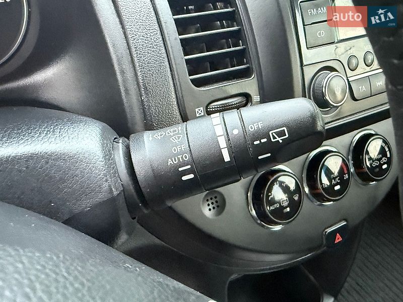 Хэтчбек Nissan Note 2012 в Днепре