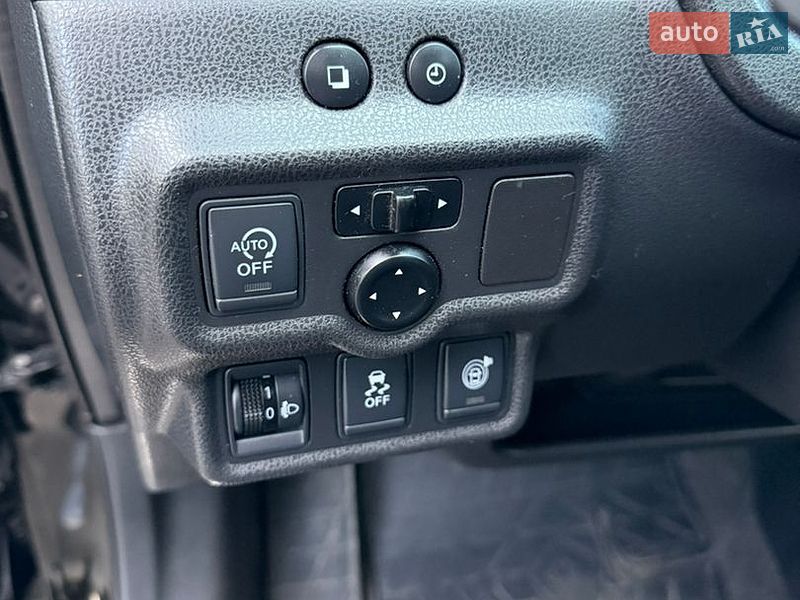 Хэтчбек Nissan Note 2015 в Чернигове