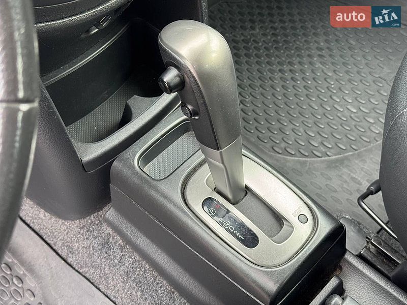 Хетчбек Nissan Note 2008 в Дніпрі