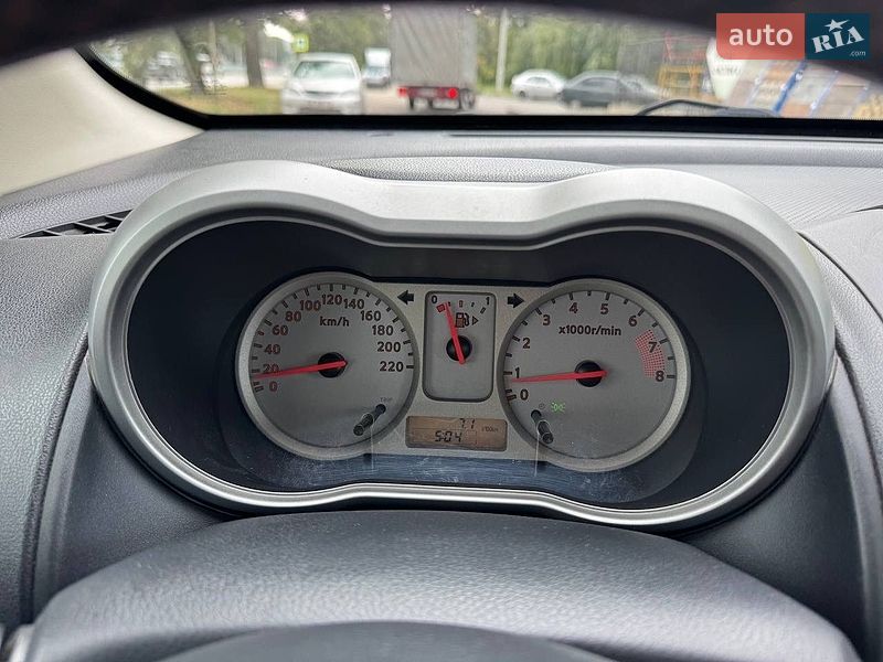 Хетчбек Nissan Note 2008 в Дніпрі