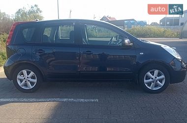 Хэтчбек Nissan Note 2008 в Чопе
