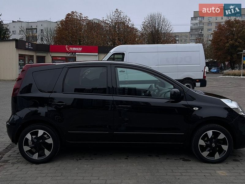 Хетчбек Nissan Note 2012 в Луцьку