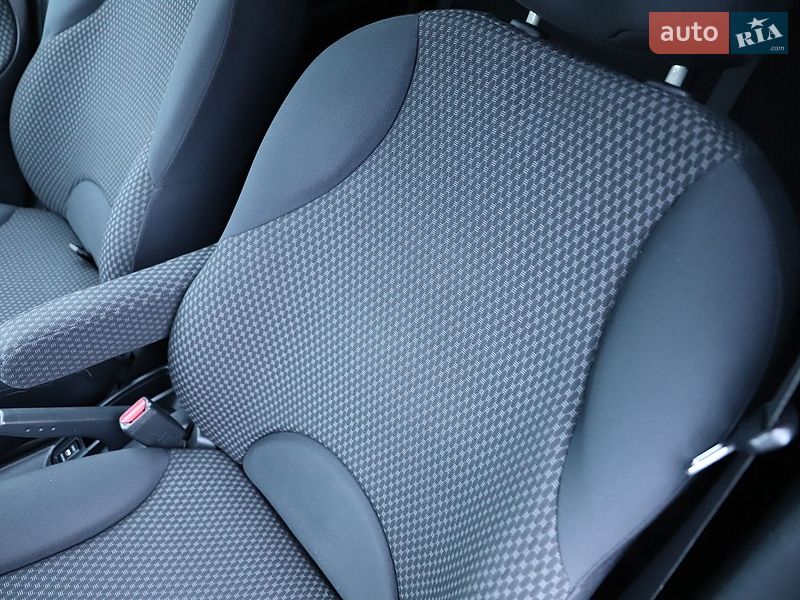 Хетчбек Nissan Note 2008 в Трускавці