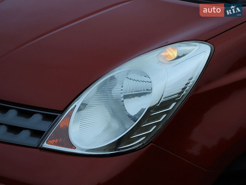 Хетчбек Nissan Note 2008 в Трускавці