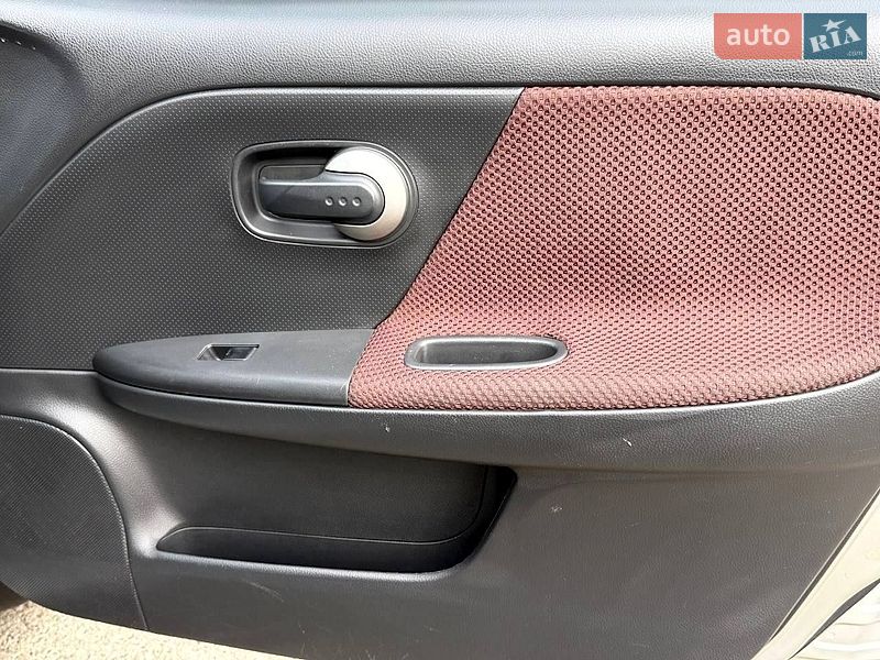 Хетчбек Nissan Note 2007 в Києві