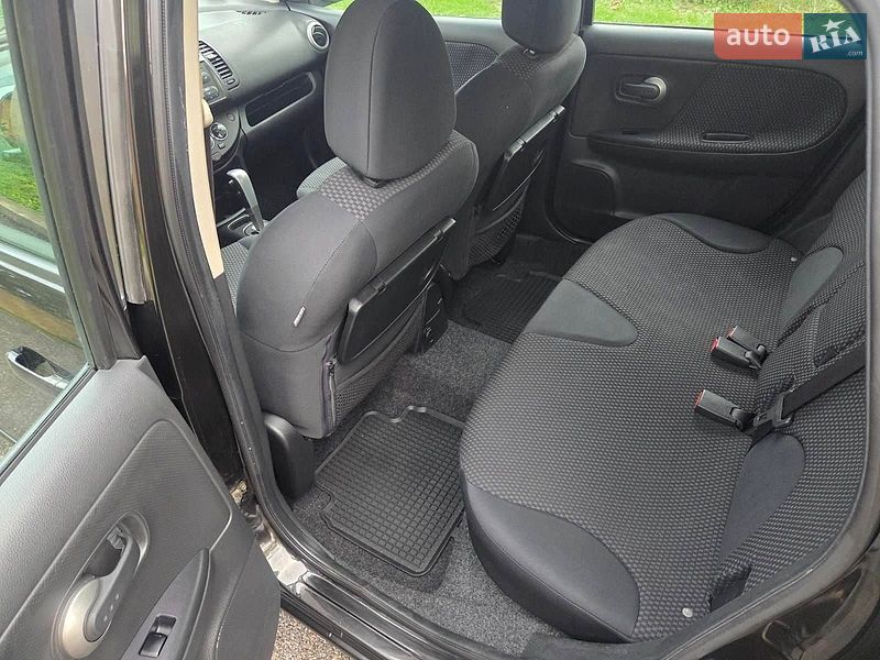 Хетчбек Nissan Note 2006 в Кам'янському