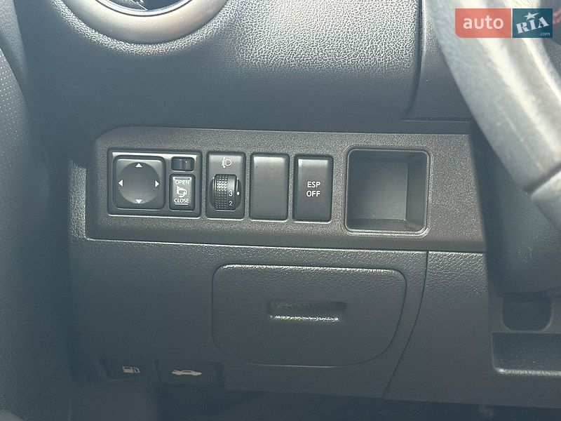 Хэтчбек Nissan Note 2008 в Ровно
