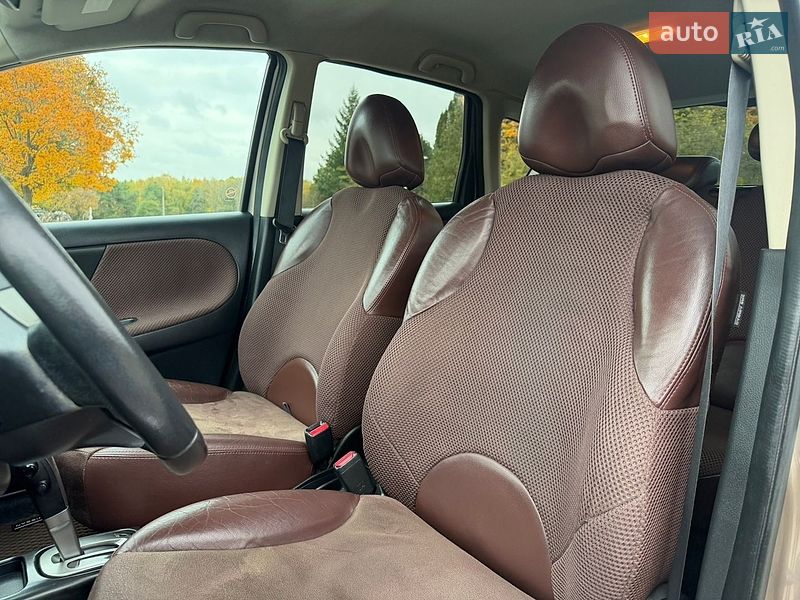 Хэтчбек Nissan Note 2008 в Ровно