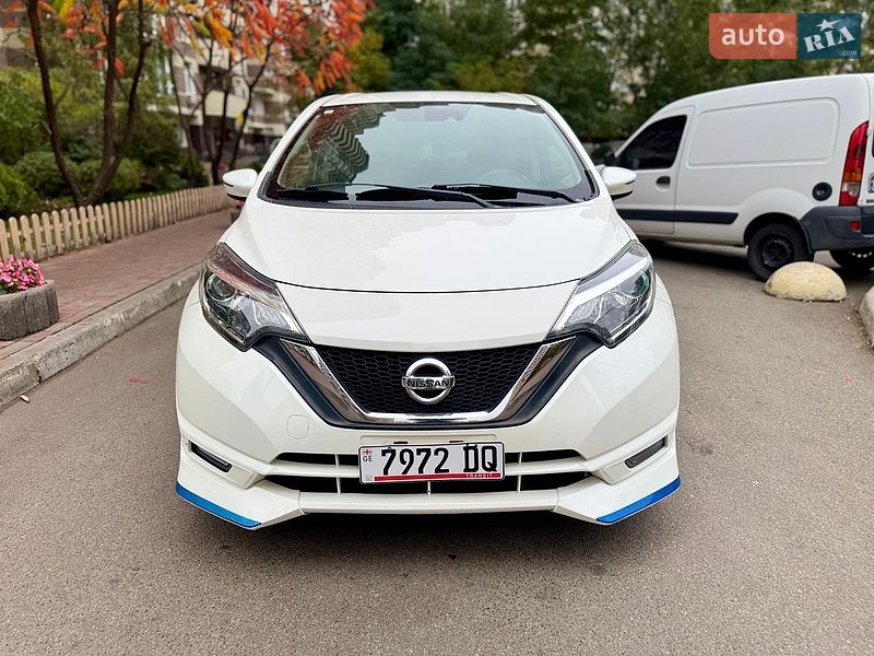 Хэтчбек Nissan Note 2016 в Киеве
