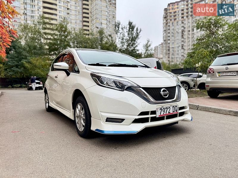 Хэтчбек Nissan Note 2016 в Киеве
